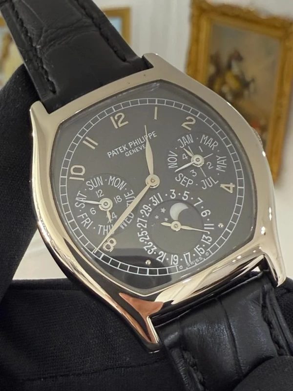 Patek Philippe Perpetual Calendar 18k 5040G