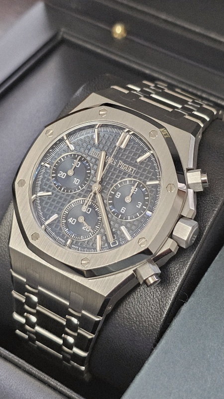 Audemars Piguet Royal Oak Selfwinding Chronograph 26240ST.OO.1320ST.05