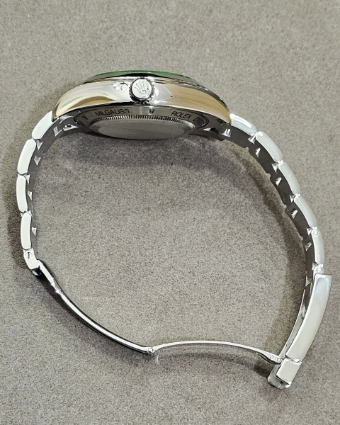 Rolex Milgauss 40mm Steel 116400GV