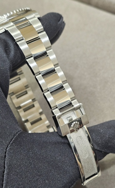 Rolex GMT-MASTER II 40 MM, OYSTERSTEEL 116710blnr-0002
