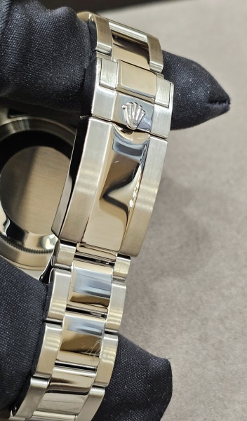 Rolex GMT-MASTER II 40 MM, OYSTERSTEEL 116710blnr-0002