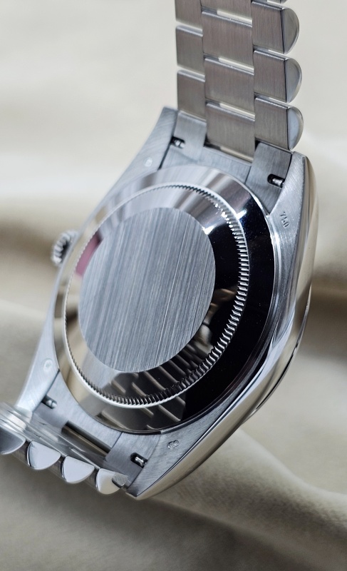 Rolex Day-Date 40 mm White Gold 228239-0007