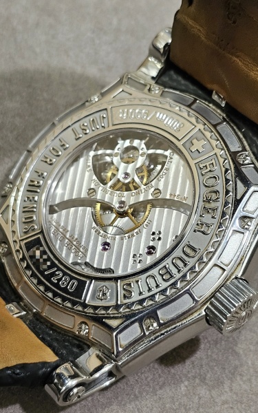 Roger Dubuis EasyDiver Tourbillon SE48 02 9/0