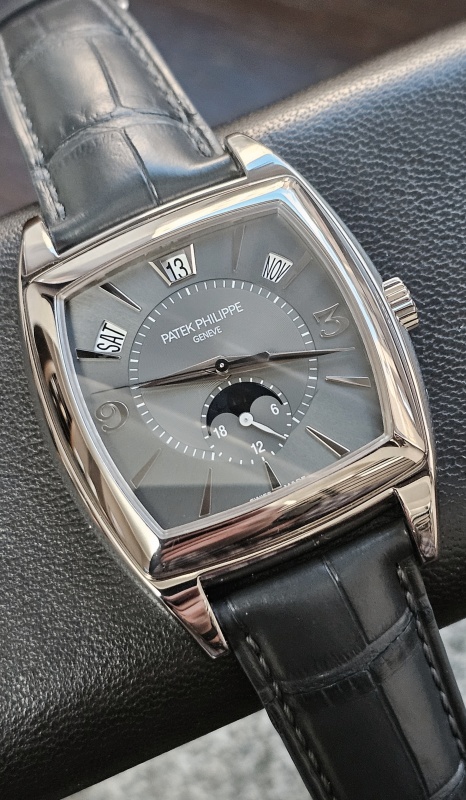 Patek Philippe Complicated 5135G-001