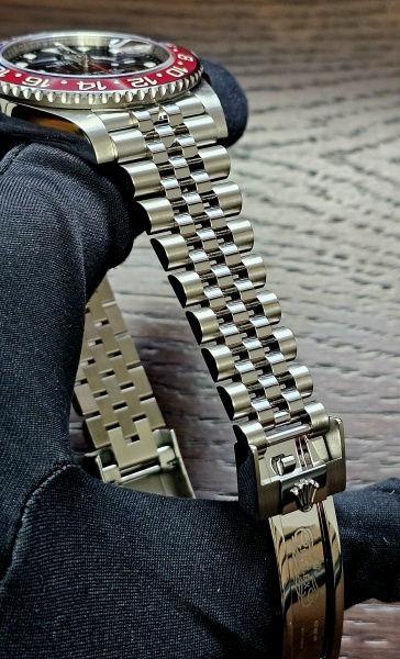 Rolex GMT-Master II (PEPSI) 126710BLRO