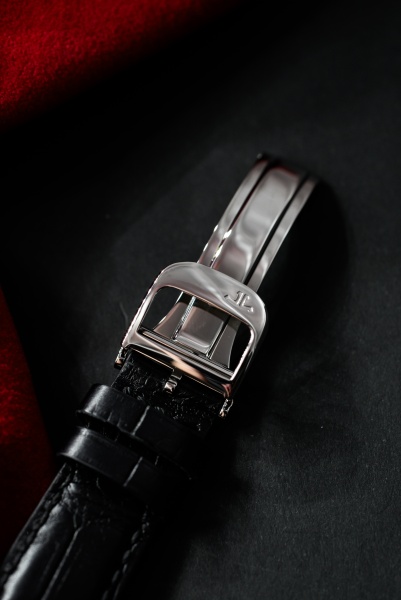Jaeger-LeCoultre Master Control Date 140.8.87