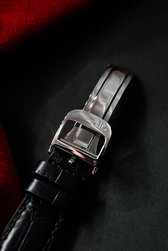 Jaeger-LeCoultre Master Control Date 140.8.87