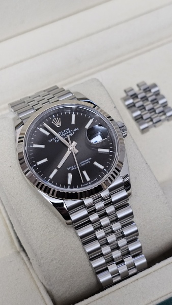 Rolex Datejust 36 mm 126234-0015