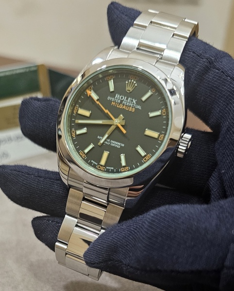 Rolex Milgauss 40mm Steel 116400GV