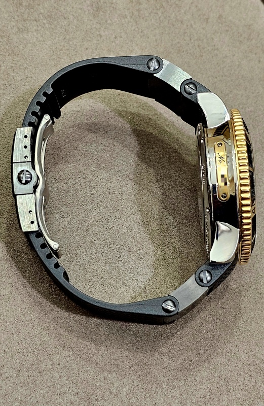 Ulysse Nardin Maxi Marine Diver 265-90-3C/92