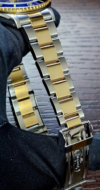 Rolex Submariner Date 40mm 16613T