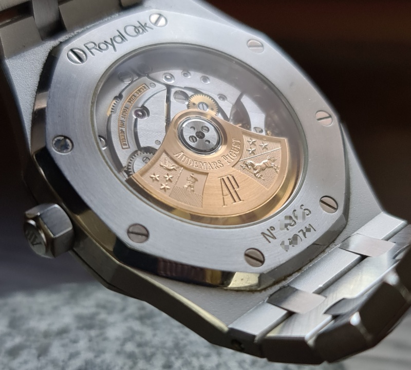 Audemars Piguet AUDEMARS PIGUET ROYAL OAK SELFWINDING White Dial 39 MM 15300ST.OO.1220ST.01