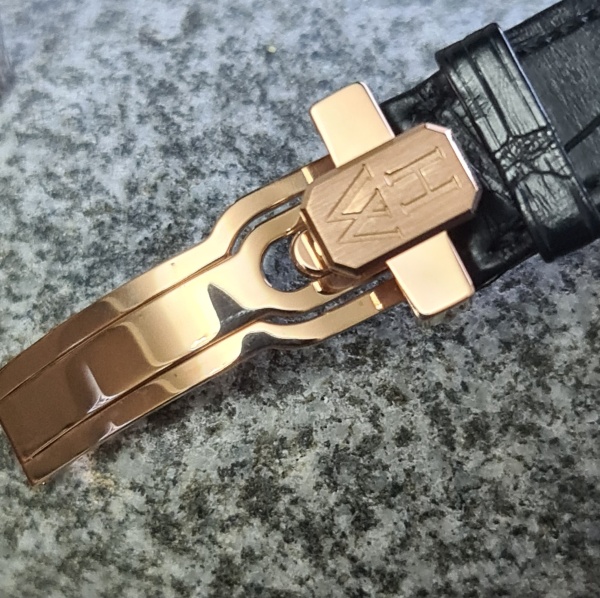 Harry Winston Midnight Minute Repeater MIDMMR42RR0003