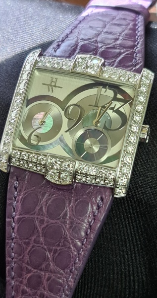 Harry Winston Avenue 350/LQTZW
