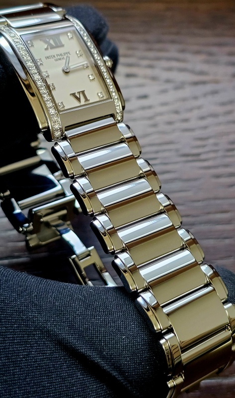 Patek Philippe Twenty-4 4910/10A-011