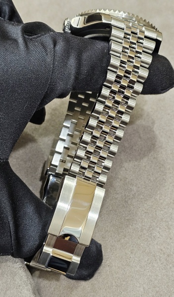 Rolex GMT-MASTER II 126710BLNR-0002