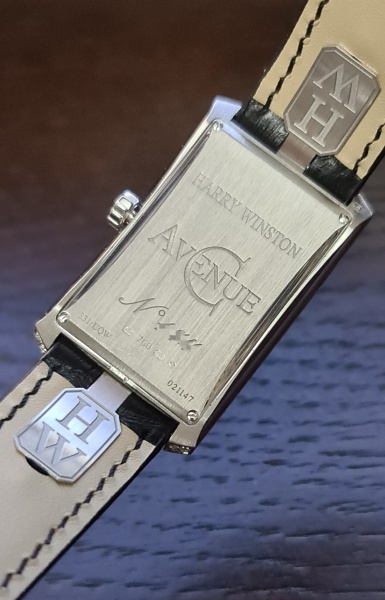 Harry Winston Avenue 331/UQW