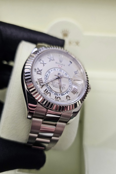 Rolex Sky-Dweller 326939-0001
