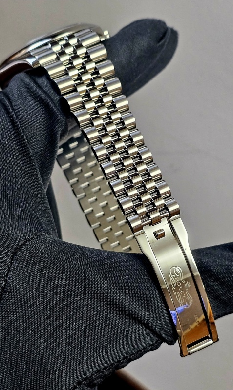 Rolex Oyster Perpetual 41 mm 124300