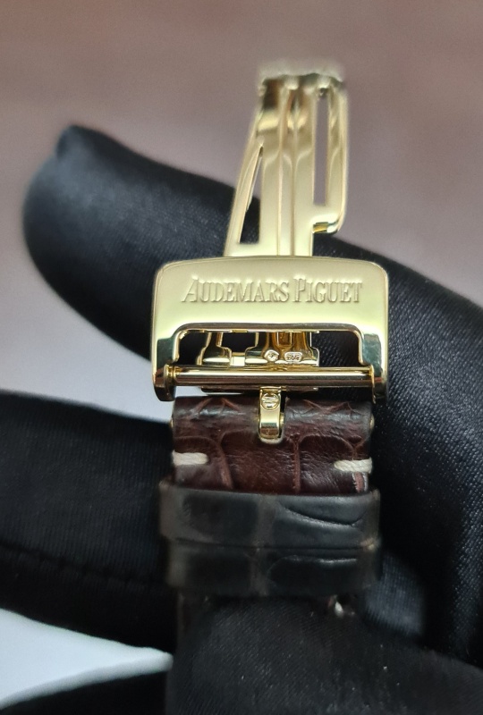 Audemars Piguet Royal Oak Chronograph 39 mm 26022BA.OO.D088CR.01