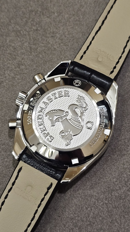 Omega Speedmaster 324.18.38.40.10.001