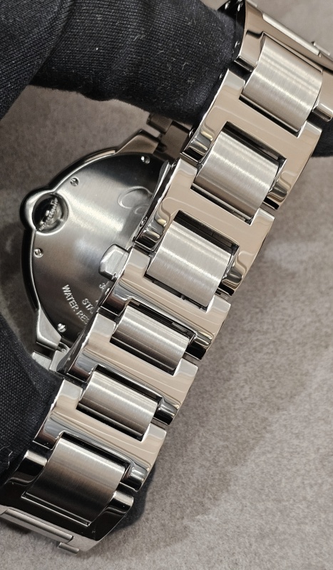 Cartier Ballon Bleu de 42 mm W69012Z4