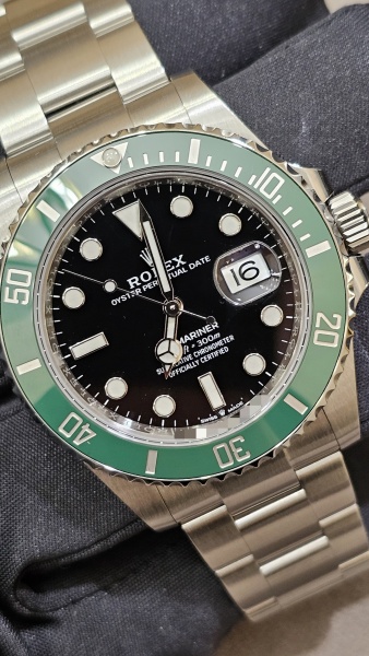 Rolex SUBMARINER DATE 41 126610LV
