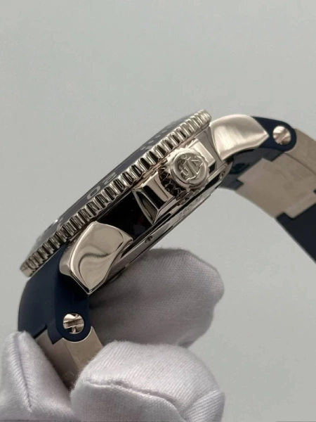 Marine Maxi Diver Limited Edition 260-32-3A