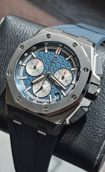 Audemars Piguet Royal Oak Offshore Chronograph 26420TI.OO.A027CA.01