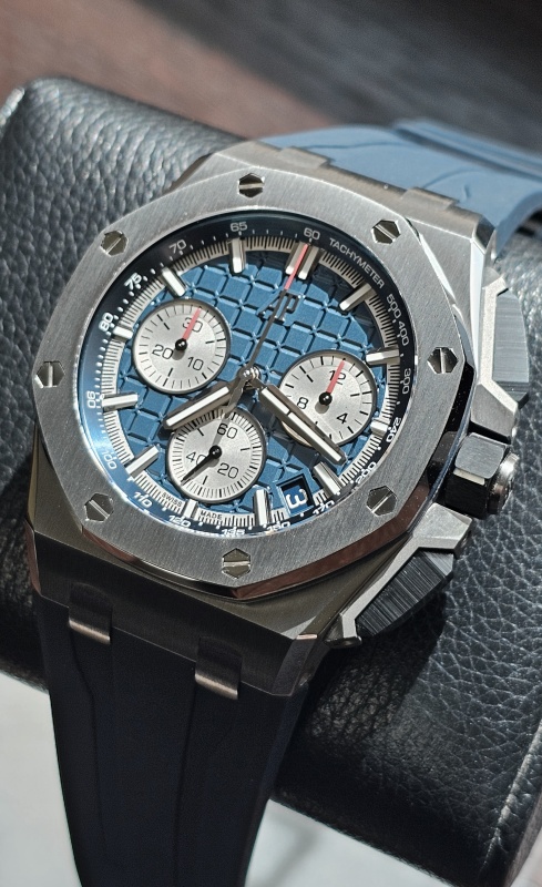 Audemars Piguet Royal Oak Offshore Chronograph 26420TI.OO.A027CA.01