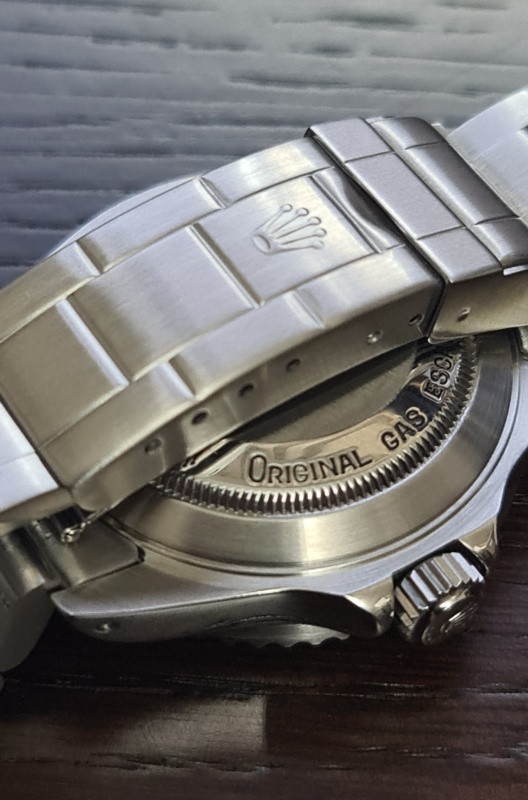 Rolex Sea-Dweller 40 mm 16600