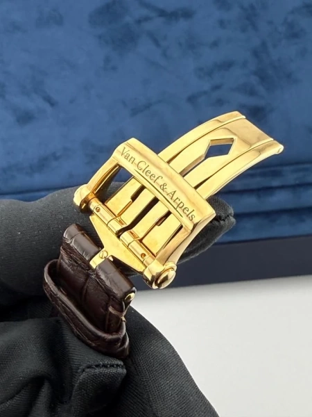 Van Cleef & Arpels Monsieur Calendar HH2553