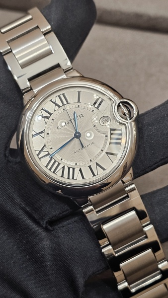 Cartier Ballon Bleu de 42 mm W69012Z4