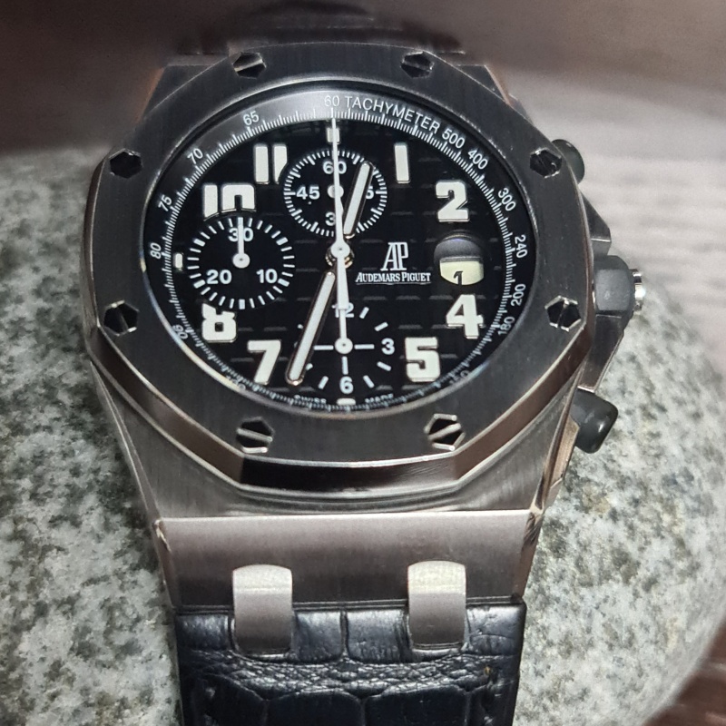 Audemars Piguet Royal Oak Offshore Chronograph 42 mm 26020ST.OO.D101CR.01