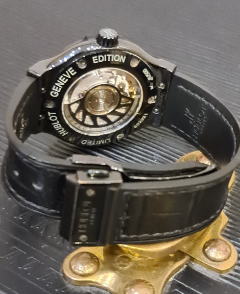 Hublot Classic Fusion 565.CM.1110.CM