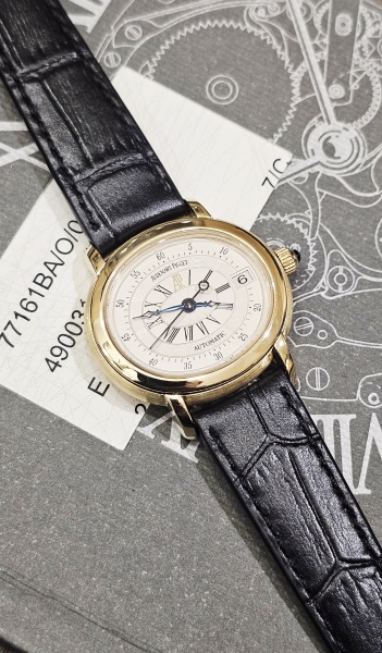 Audemars Piguet Millenary 77161BA/OO/D002/01
