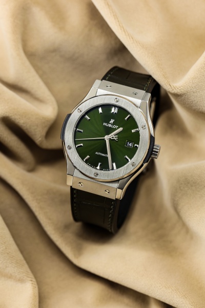 Hublot CLASSIC FUSION TITANIUM 565.NX.8970.LR