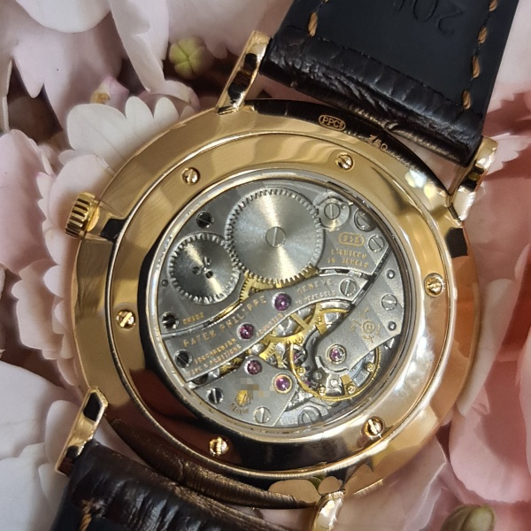 Patek Philippe Calatrava 36 mm 5119R-001