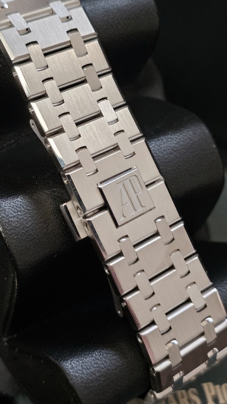 Audemars Piguet Royal Oak Selfwinding Chronograph 26240ST.OO.1320ST.05