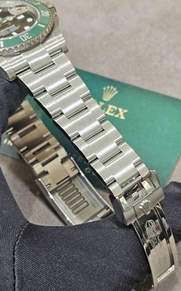 Rolex SUBMARINER DATE 41 126610LV