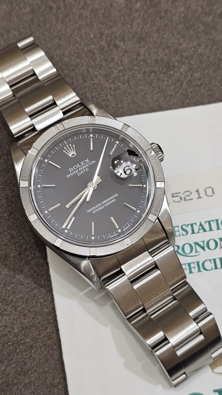 Rolex Oyster Perpetual Date 15210