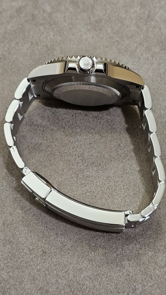 Rolex SUBMARINER DATE 41 126610LV