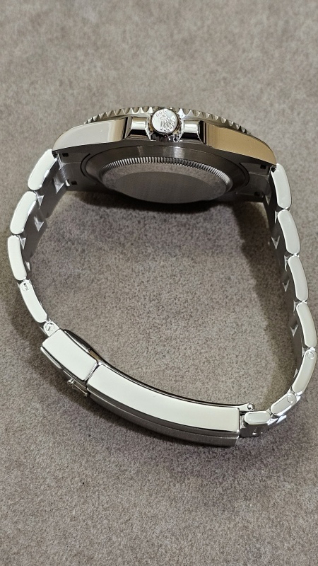Rolex SUBMARINER DATE 41 126610LV