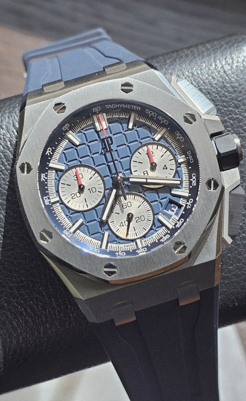 Audemars Piguet Royal Oak Offshore Chronograph 26420TI.OO.A027CA.01