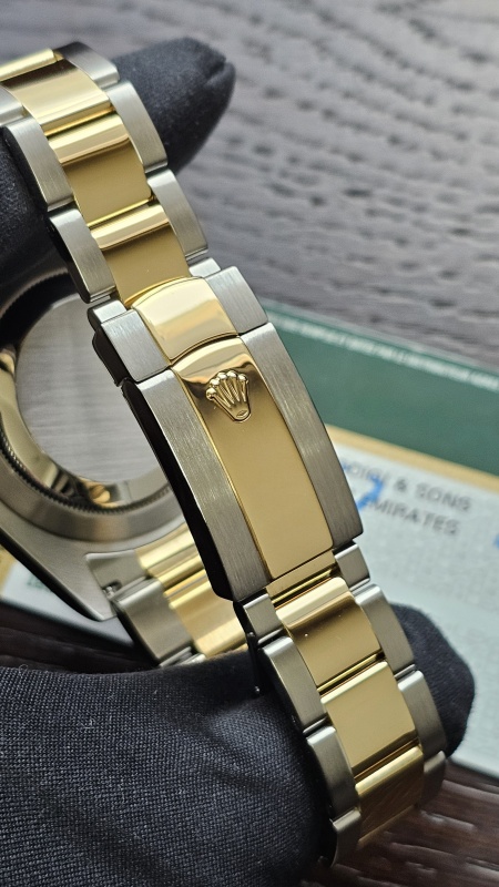 Rolex Oyster Datejust Steel and Yellow Gold 41mm 116333 bkro